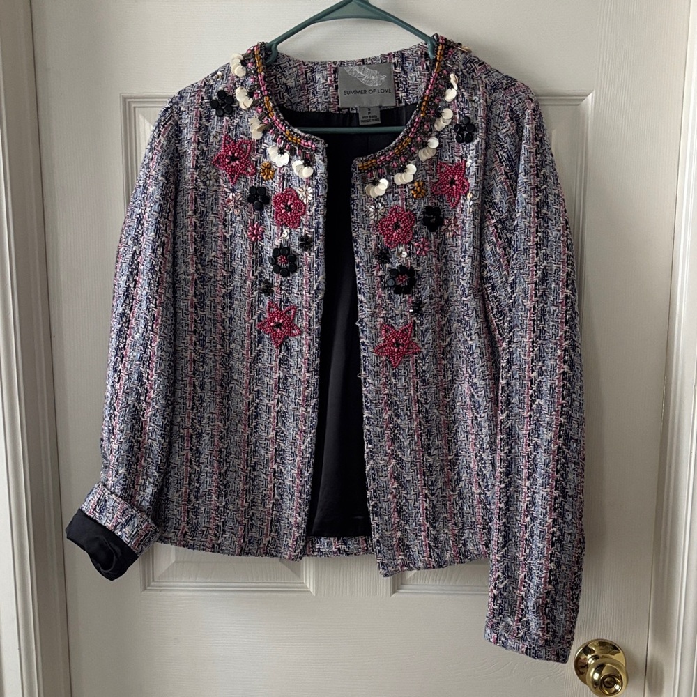 Chic Embroidered Tweed Blazer